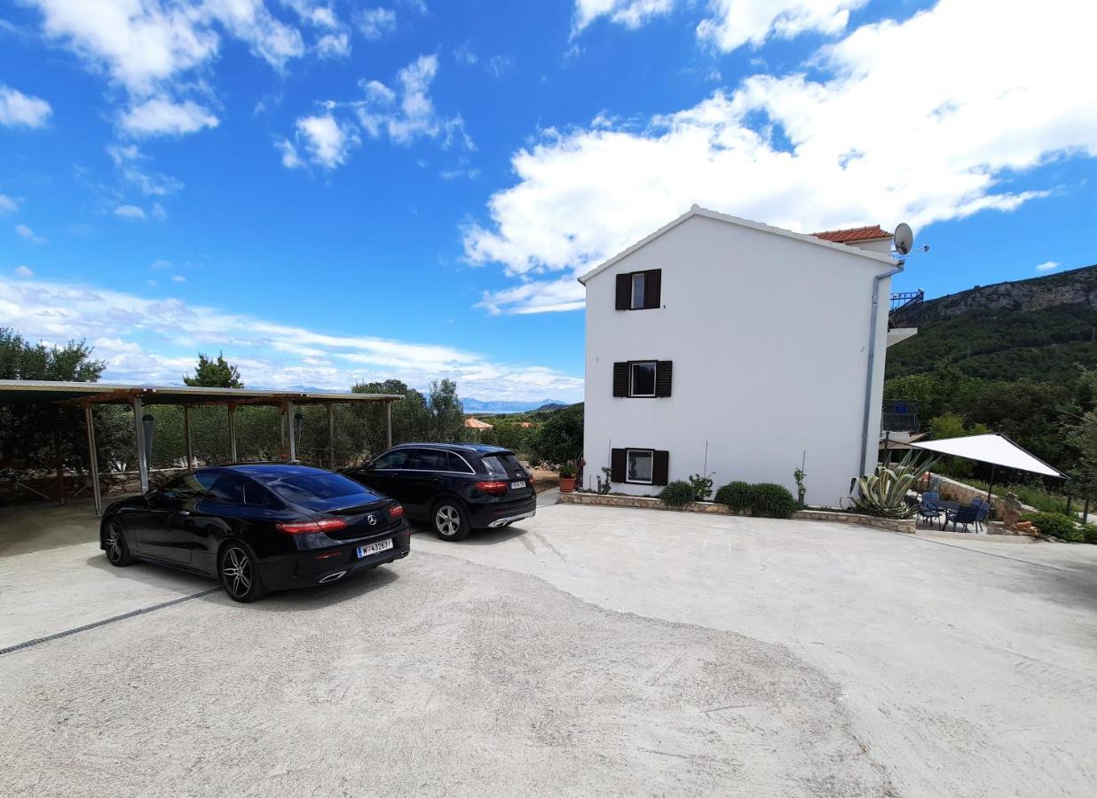 Apartments Pitve Йелса Екстериор снимка