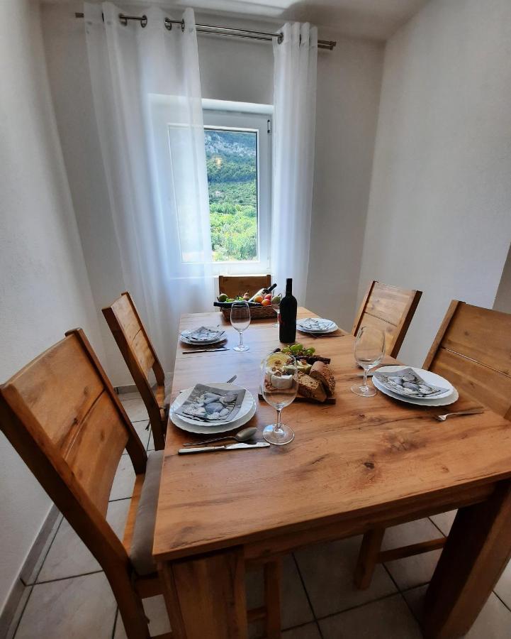 Apartments Pitve Йелса Екстериор снимка