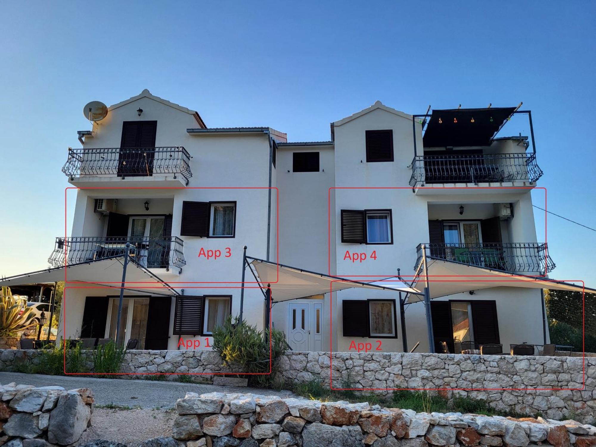 Apartments Pitve Йелса Екстериор снимка
